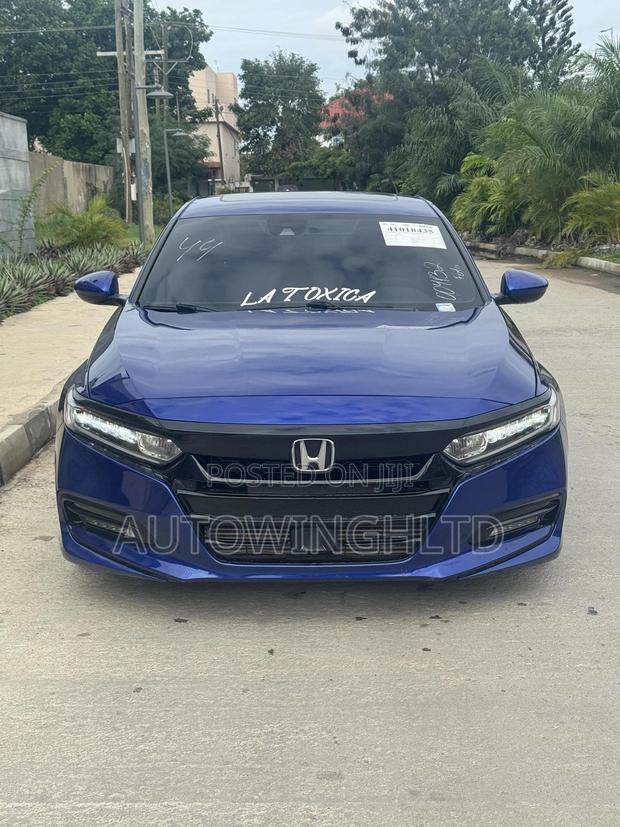 Honda Accord Sport (2.0L 4cyl Turbo 10A) 2019 Blue