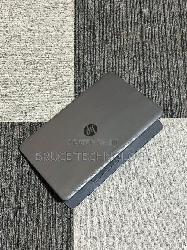 Laptop HP 15 4GB Intel Pentium HDD 500GB photo 2