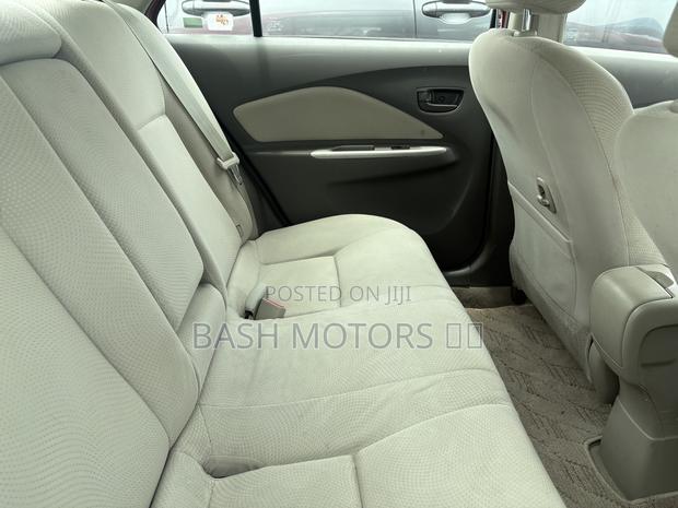 Toyota Belta 2010 Red