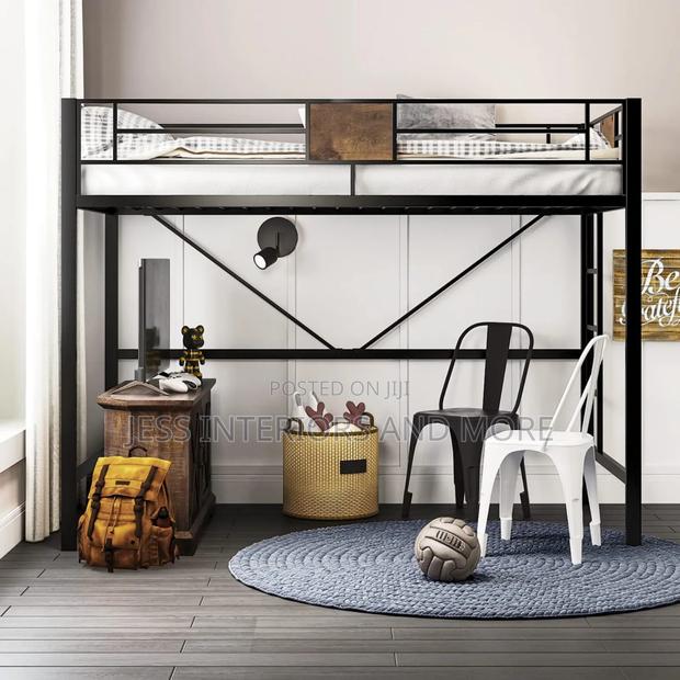 Bunk Bed (Twin Size)Sha Cerlin photo 3
