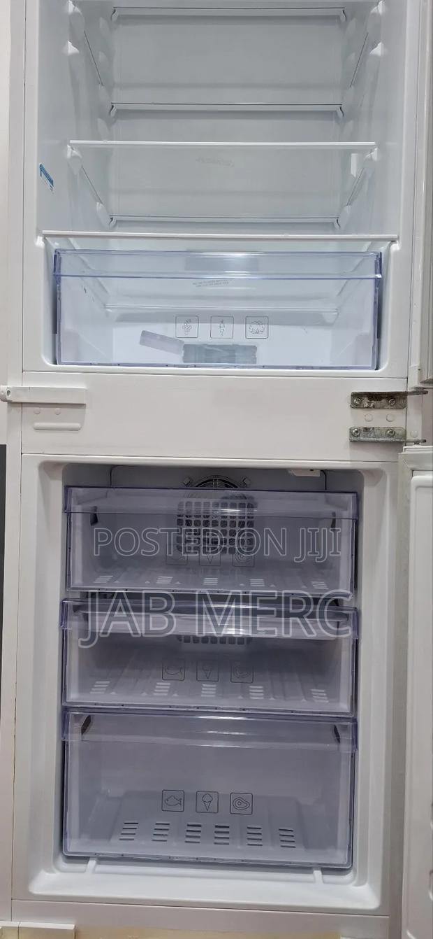 Black Friday Inbuilt Fridge and Bottom Freezer Beko Used for 8 Months photo 5