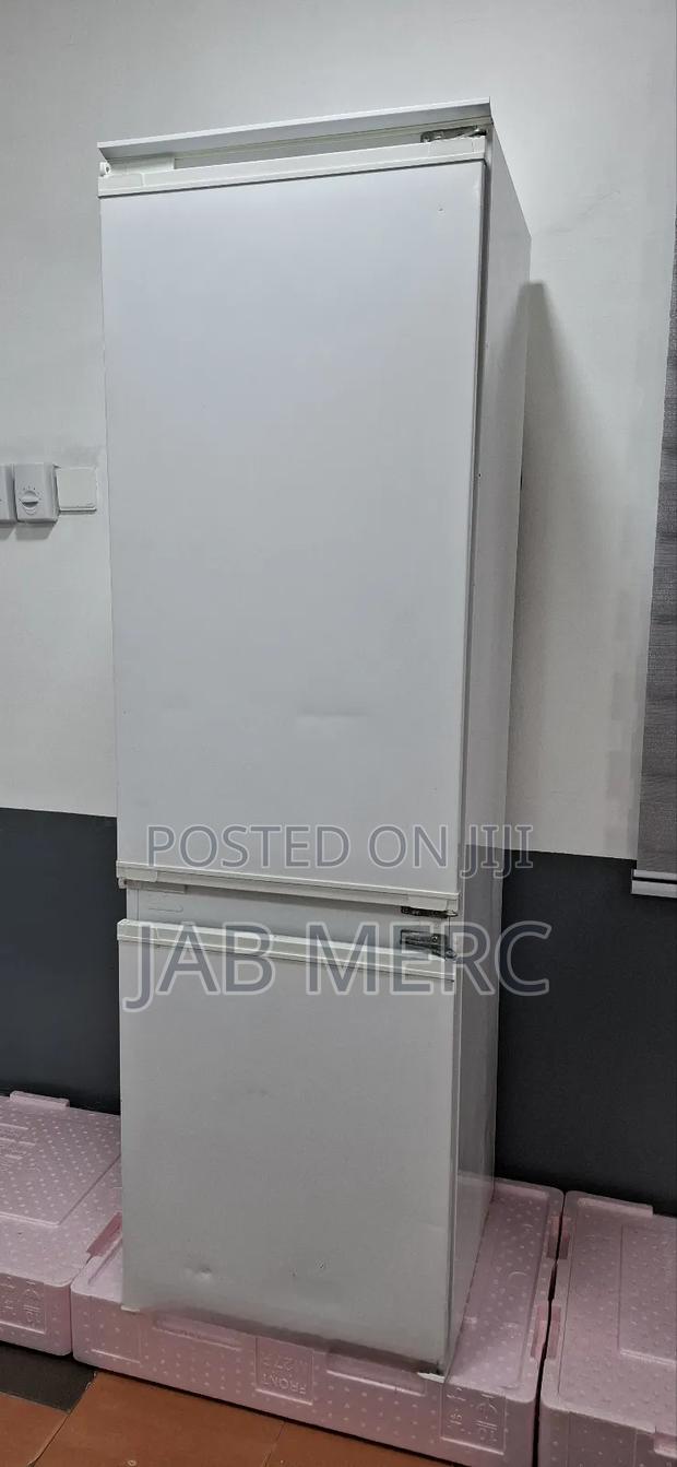 Black Friday Inbuilt Fridge and Bottom Freezer Beko Used for 8 Months photo 9