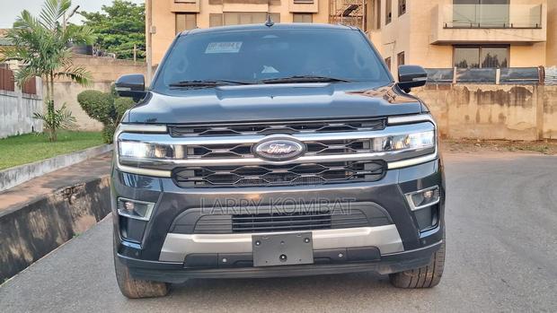 Ford Expedition 2024 Blue