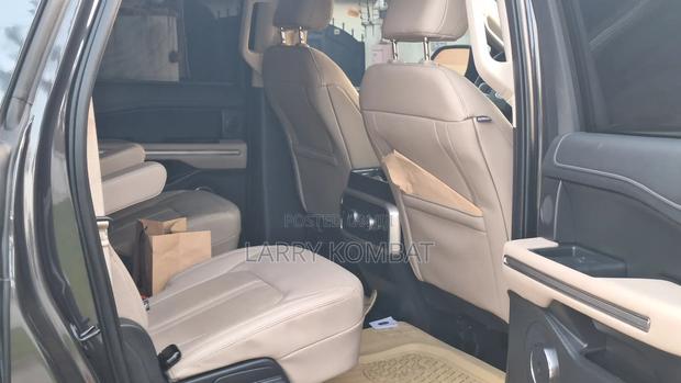 Ford Expedition 2024 Blue