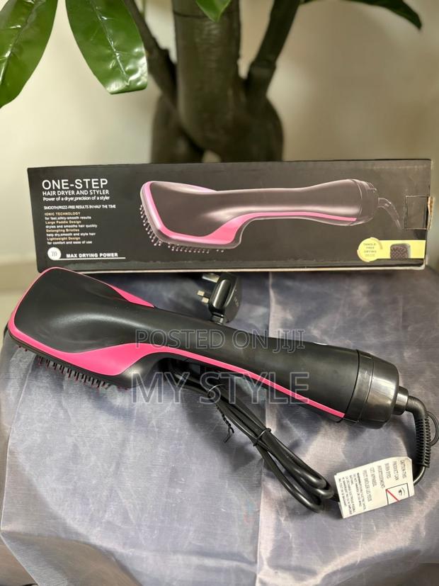 Hair Dryer With Brush All-in-One 1000watts photo 2