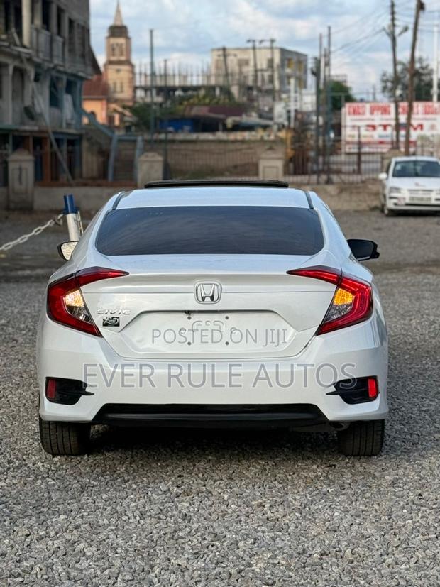 Honda Civic EX 4dr Sedan (2.0L 4cyl) 2017 White