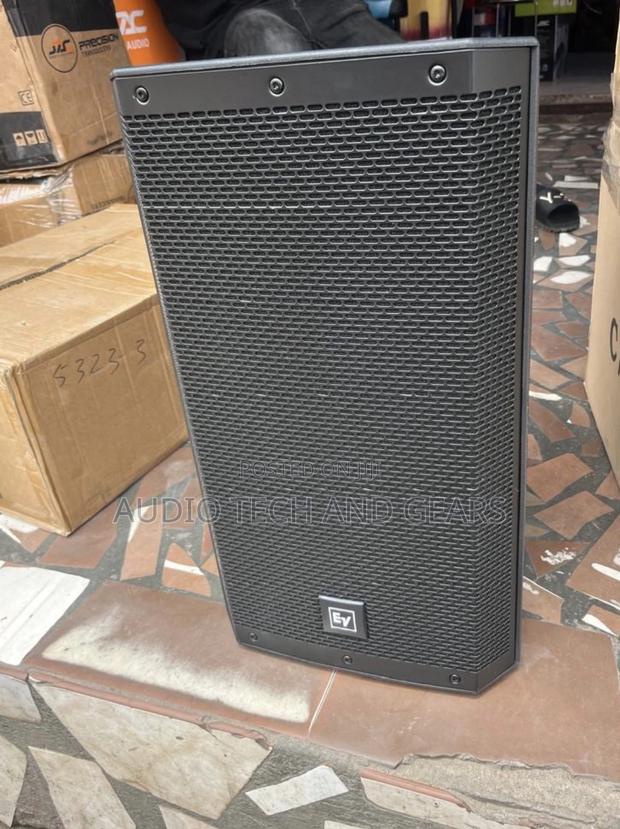 Ev Active Short Range Speakers Pair · Photo 3
