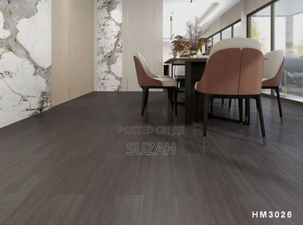 Polyvinyl Tiles · Photo 2