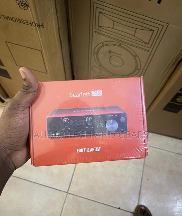 Focusrite Scarlet 2i2 3rd Gen Soundcard · Photo 3