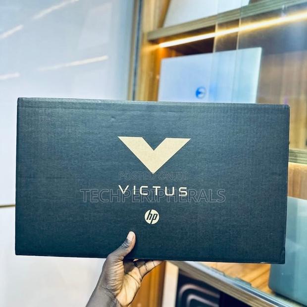 New Laptop HP Victus 15 16GB Intel Core I7 SSD 512GB photo 2