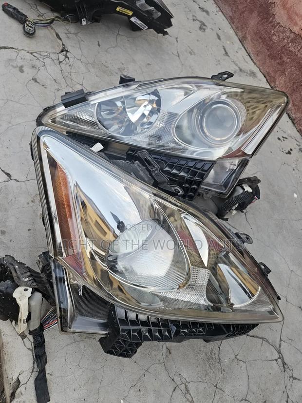 Lexus Is250 Headlight Available