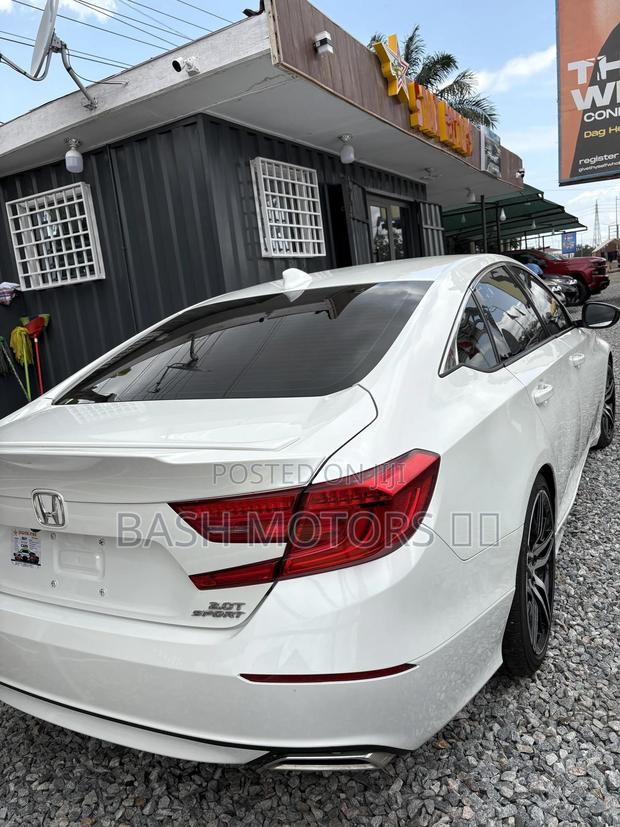 Honda Accord Sport 2.0T 2021 White