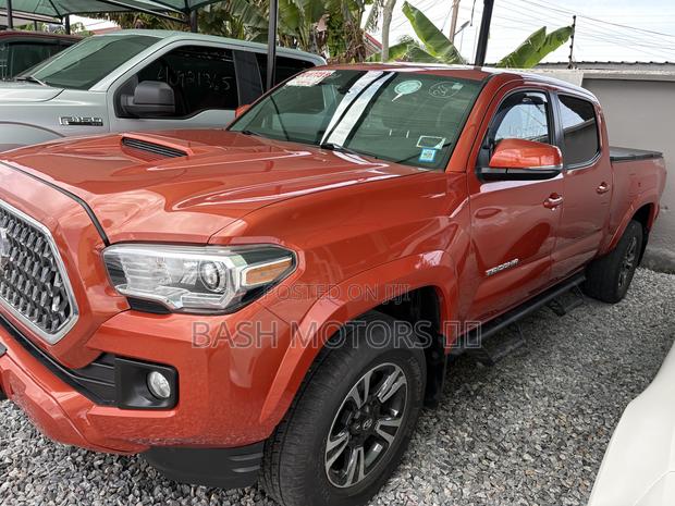 Toyota Tacoma TRD Off Road 2018 Orange