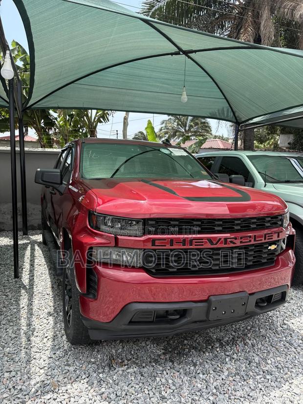 Chevrolet Silverado 1500 2022 Red