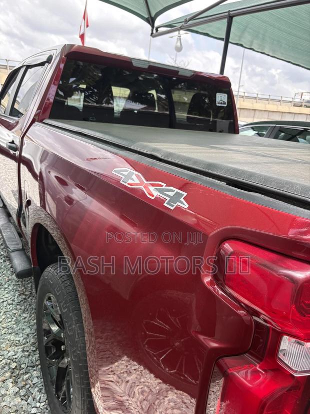 Chevrolet Silverado 1500 2022 Red