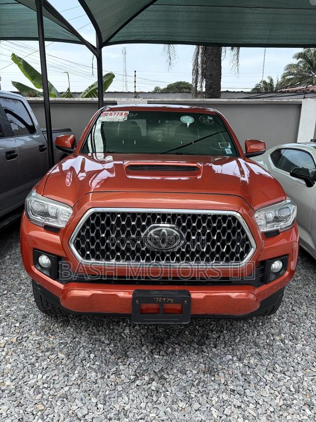 Toyota Tacoma TRD Off Road 2018 Orange