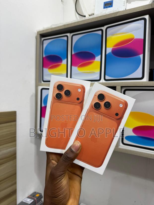 New Apple iPhone 17 Pro 256 GB Orange · Photo 1