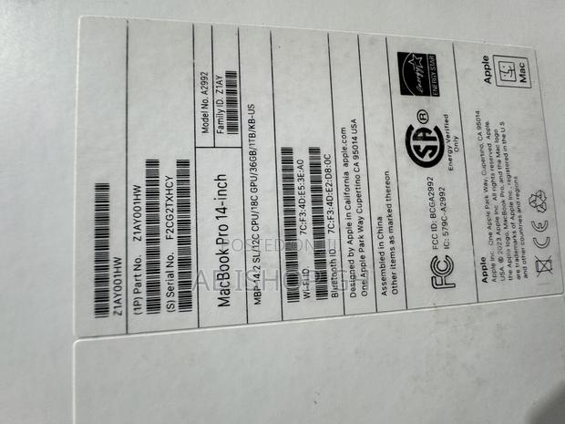 New Apple MacBook Pro 2023 M3 Max 14-Inch 36GB Apple M3 Max SSD 1T photo 4