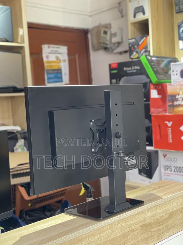 Philips 272b1g 27” FHD Ips Monitor 75hz, 4ms, Speakers, Height Adjust photo 2