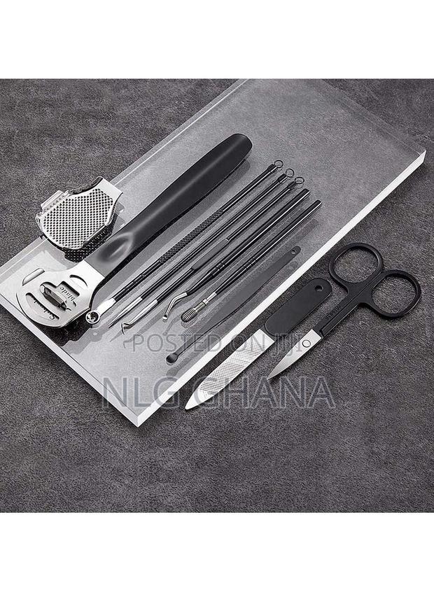 22 PCS Stainless Steel Manicure Set Professional Nail Clipper. Ghx7030 · Photo 4