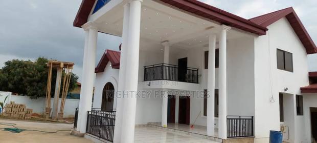 6bdrm Duplex in Ahenema Kokoben, Kumasi Metropolitan for sale · Photo 2