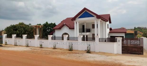 6bdrm Duplex in Ahenema Kokoben, Kumasi Metropolitan for sale · Photo 3