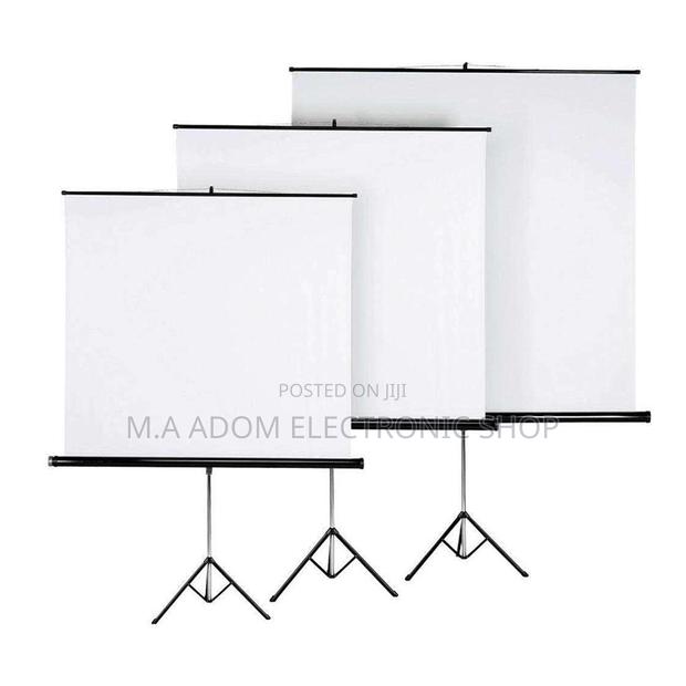Eldo Pro Projector Screen 150cm X 150cm Tripod · Photo 2