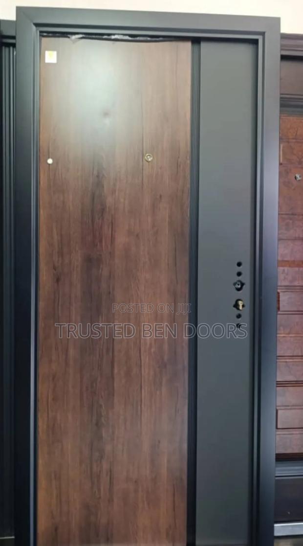 Quality Paladin Turkey Security Smooth Door [More Designs Available] · Photo 2