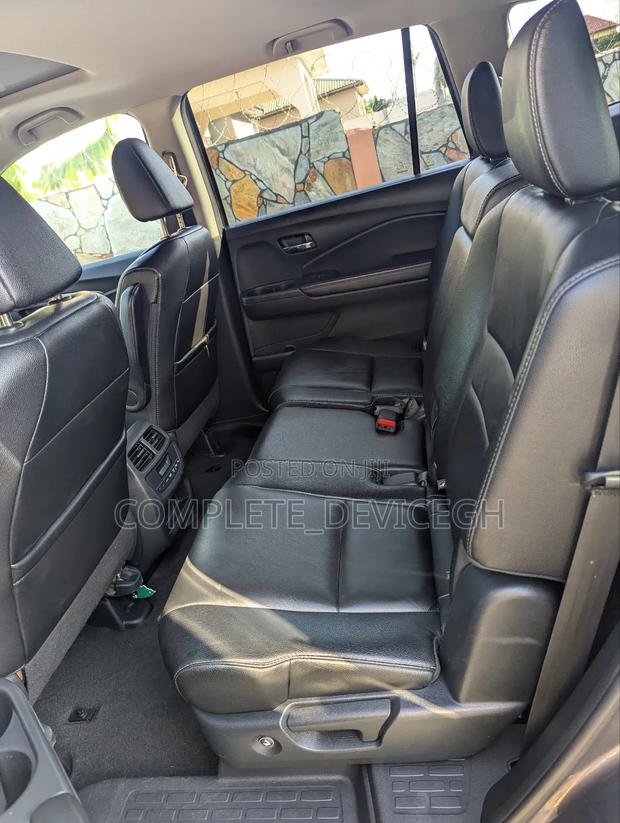 Honda Pilot EX-L 4dr SUV 4WD (3.5L 6cyl 5A) 2017 Gray