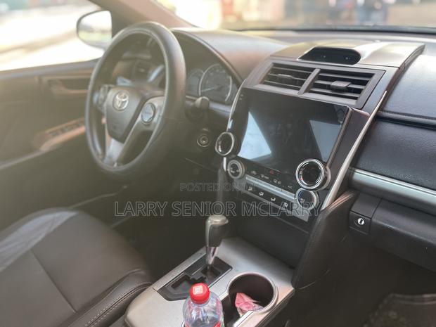 Toyota Camry SE 4dr Sedan (2.5L 4cyl 6A) 2013