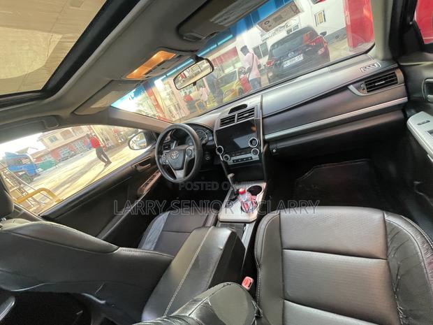 Toyota Camry SE 4dr Sedan (2.5L 4cyl 6A) 2013