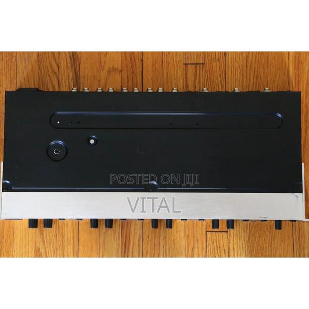 Behringer Powerplay Ha4600 4 Channels Headphone Amplifier photo 9