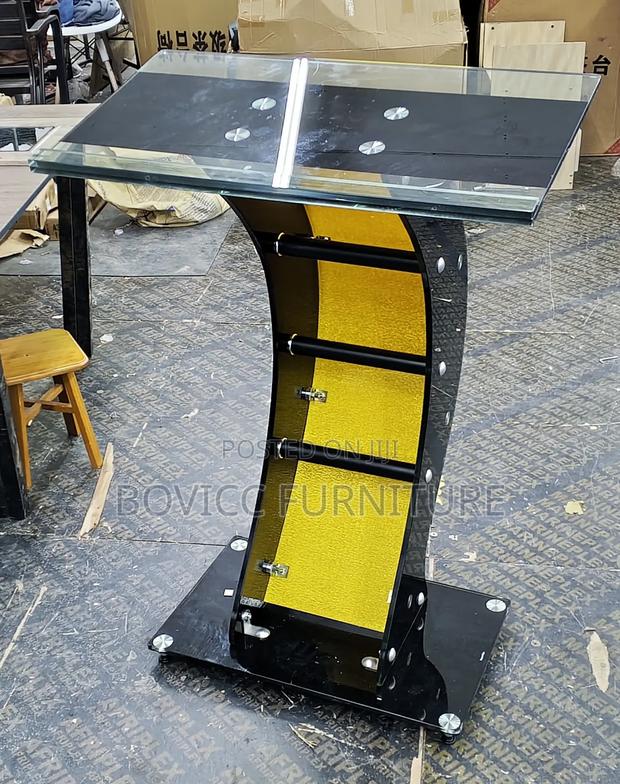 Glass Pulpit · Photo 2