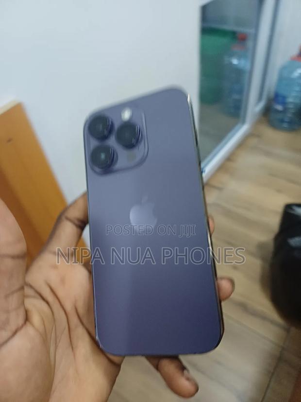 Apple iPhone 14 Pro 128 GB Purple · Photo 1