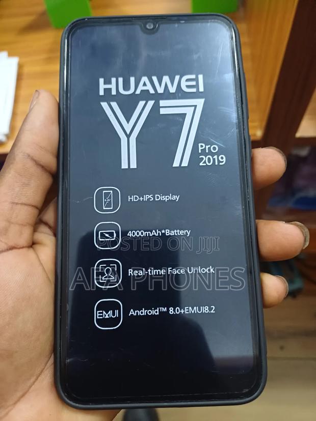 Huawei Y7 Pro 2019 32 GB Black photo 2