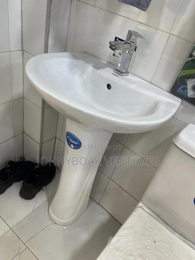 Basin and Stand photo 2