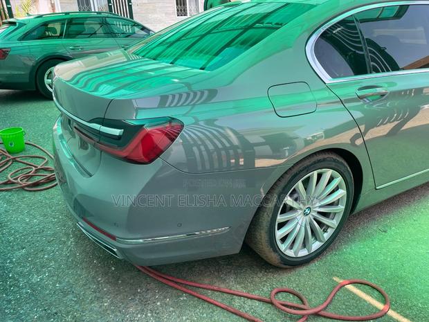 BMW 7 Series 2022 Gray