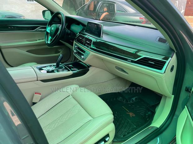 BMW 7 Series 2022 Gray