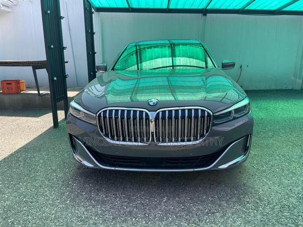 BMW 7 Series 2022 Gray