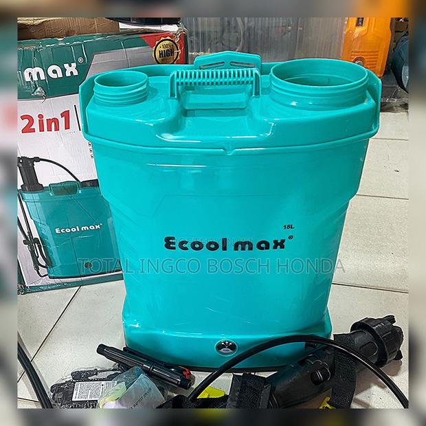 Spray Machine Battery + Hand Operated Knapsack With Accessories · Photo 2