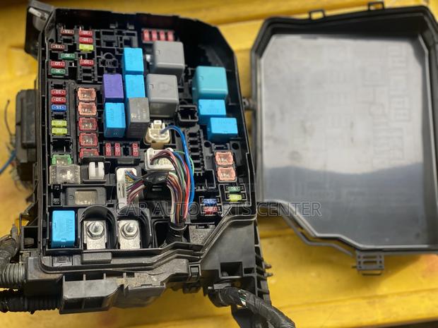 Toyota Corolla 2014 ,15 Fusebox photo 2