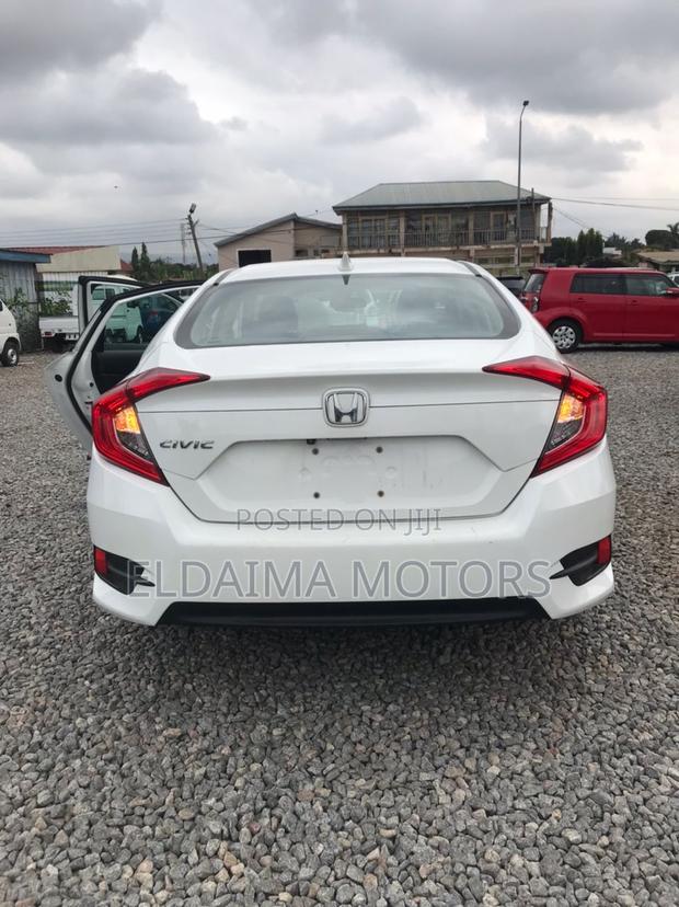 Honda Civic EX-L 4dr Sedan (1.5L 4cyl) 2017 White photo 3