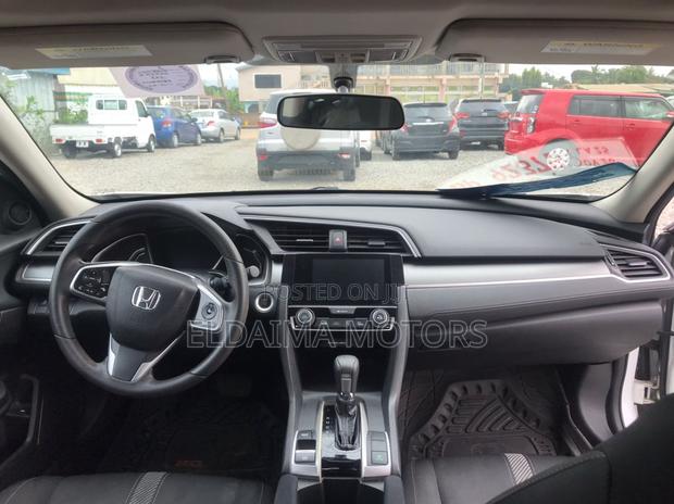 Honda Civic EX-L 4dr Sedan (1.5L 4cyl) 2017 White photo 7