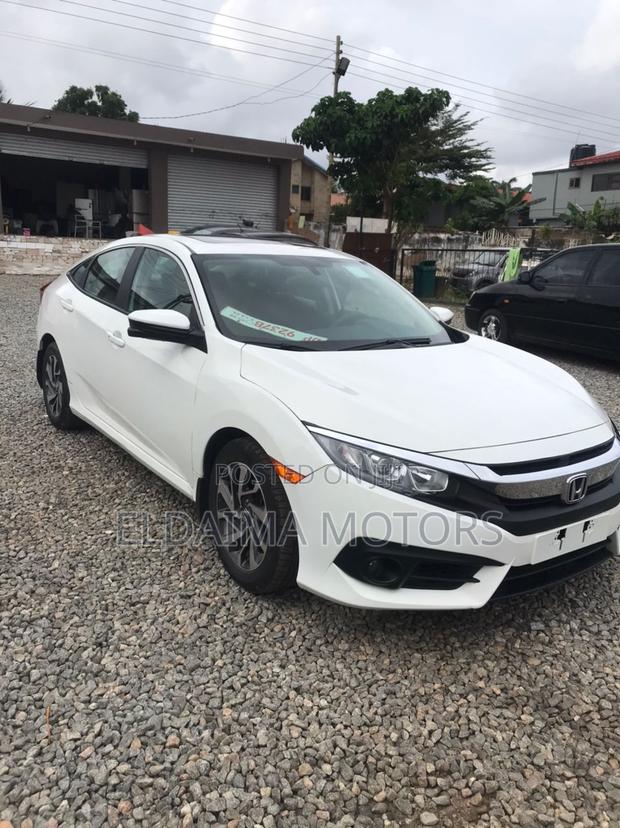 Honda Civic EX-L 4dr Sedan (1.5L 4cyl) 2017 White photo 4