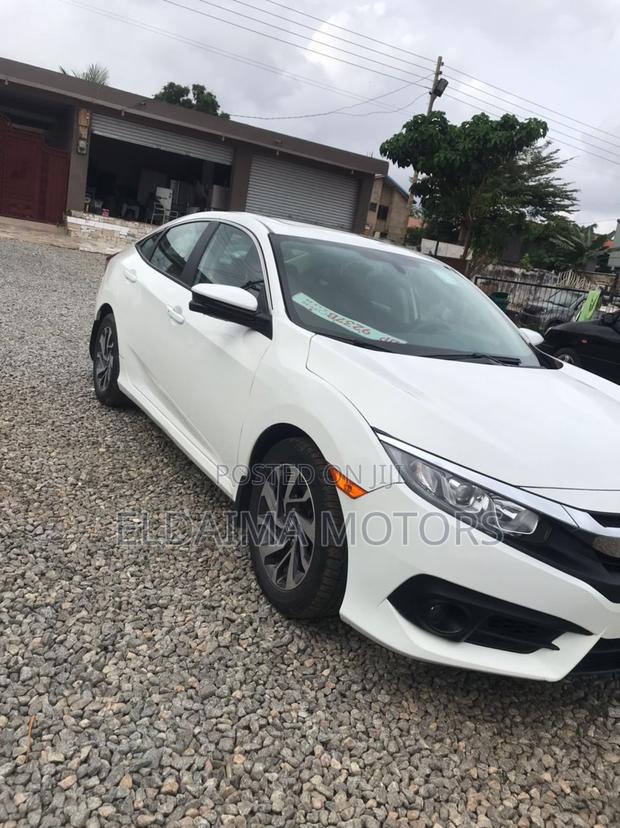 Honda Civic EX-L 4dr Sedan (1.5L 4cyl) 2017 White photo 10