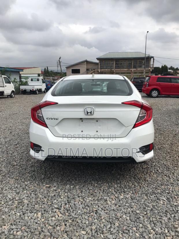 Honda Civic EX-L 4dr Sedan (1.5L 4cyl) 2017 White photo 13