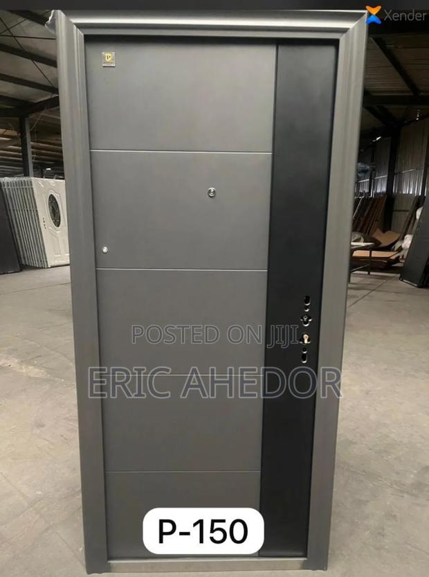 Complete Full Metal Smooth Door and Accessories
