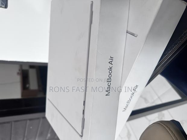 New Laptop Apple MacBook Air 2025 M4 13-Inch 16GB Apple M4 SSD 512GB photo 3
