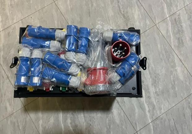 Power Rack Distributor/ Distribution Box · Photo 4
