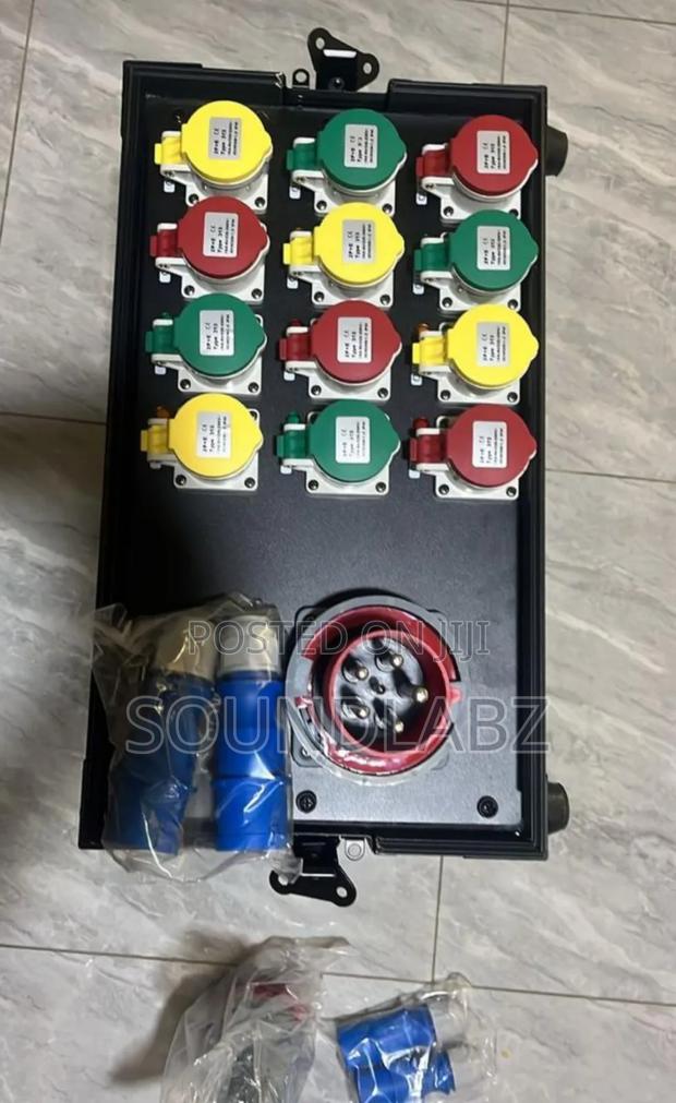 Power Rack Distributor/ Distribution Box · Photo 3